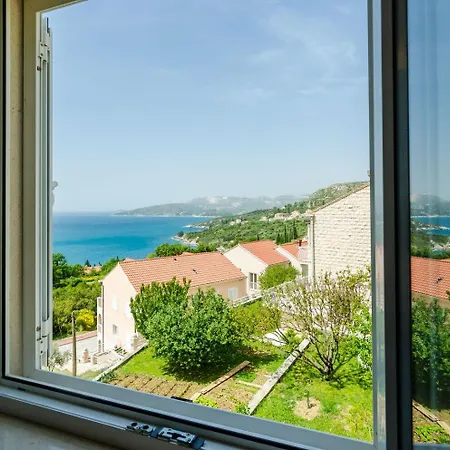 And Bouganvillea - Sea View & Garden