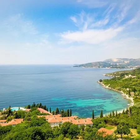 And Bouganvillea Lägenhet Mlini