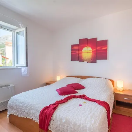 And Bouganvillea * Mlini