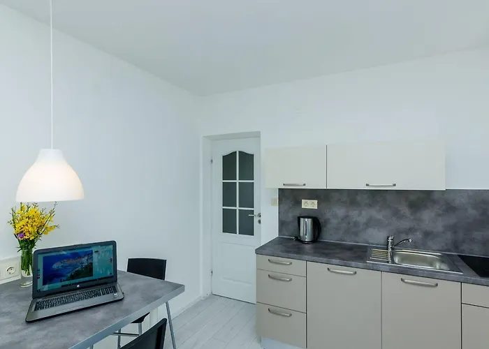 And Bouganvillea Lägenhet *