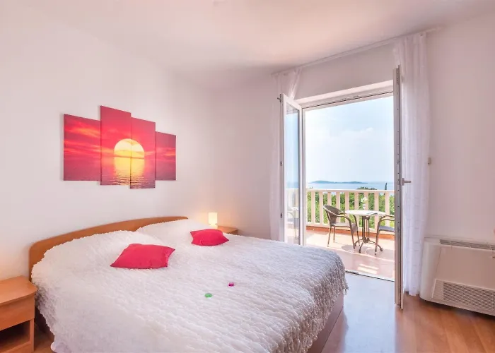 And Bouganvillea Lägenhet *