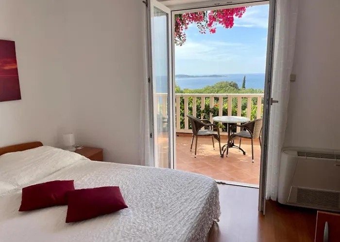 And Bouganvillea Lägenhet *