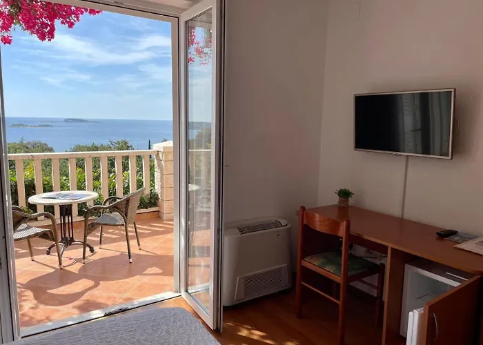 And Bouganvillea Lägenhet