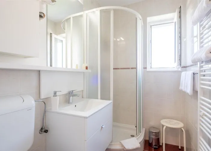 Lägenhet And Bouganvillea *