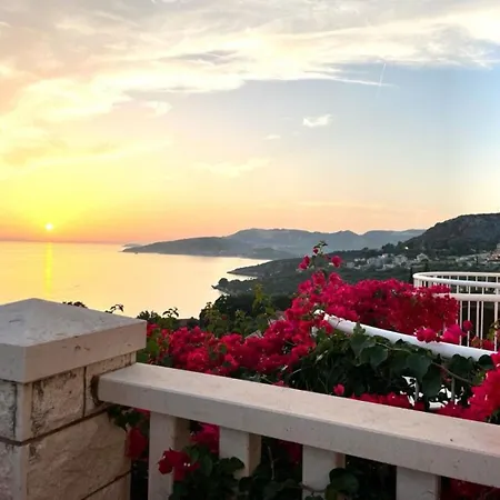 Guest house And Bouganvillea - Sea View & Garden Mlini