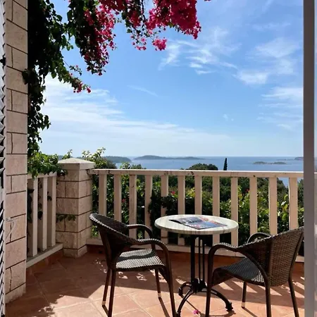 Guest house And Bouganvillea - Sea View & Garden *
