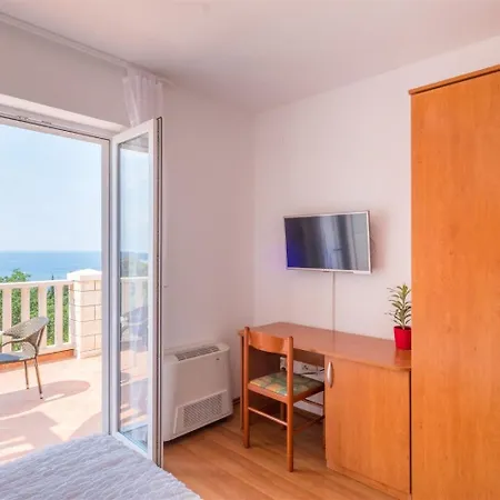 And Bouganvillea - Sea View & Garden Guest house Mlini